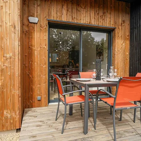 N°34, Piscine Commune, 1